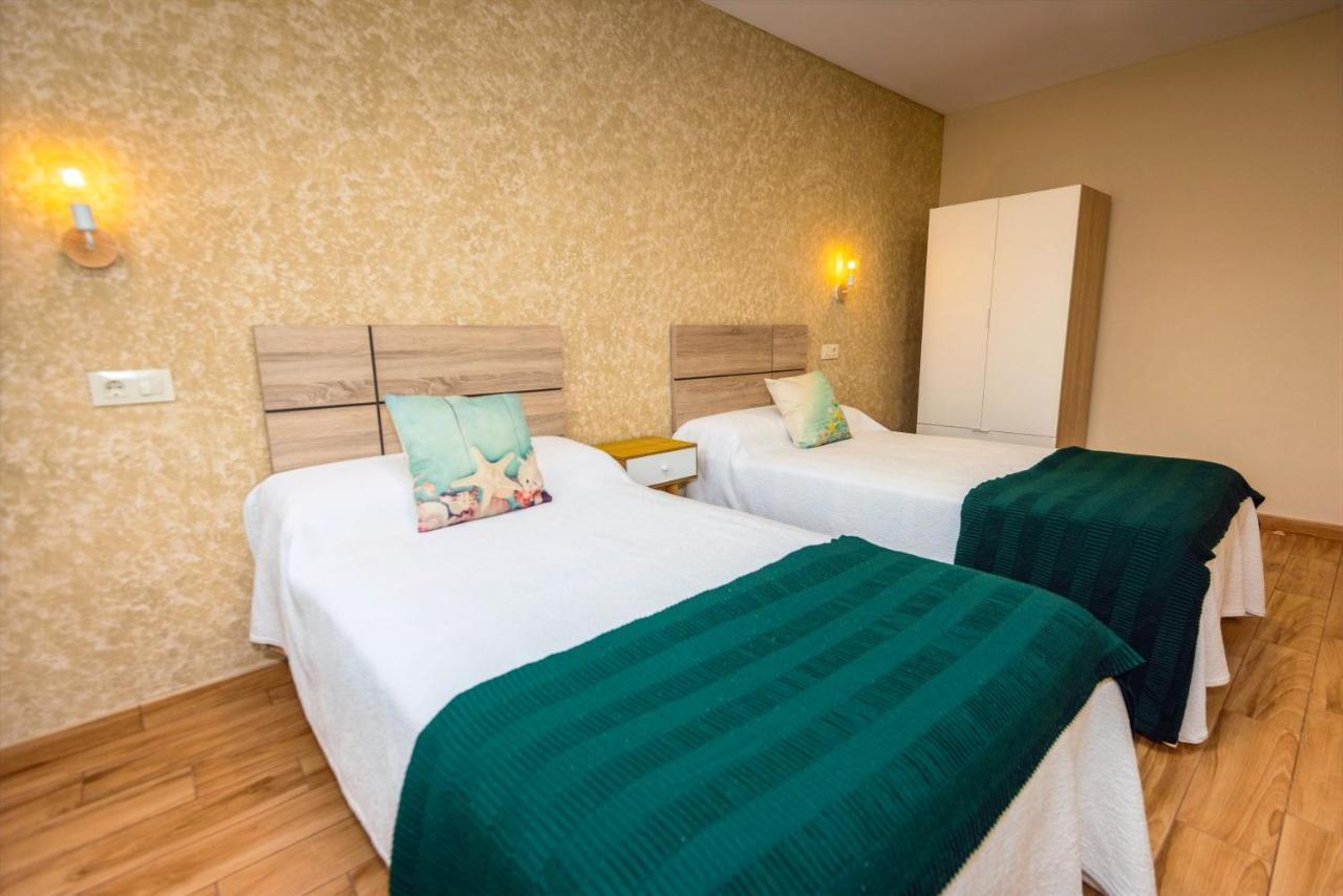 Apartamentos Navalin Tapia de Casariego Kültér fotó