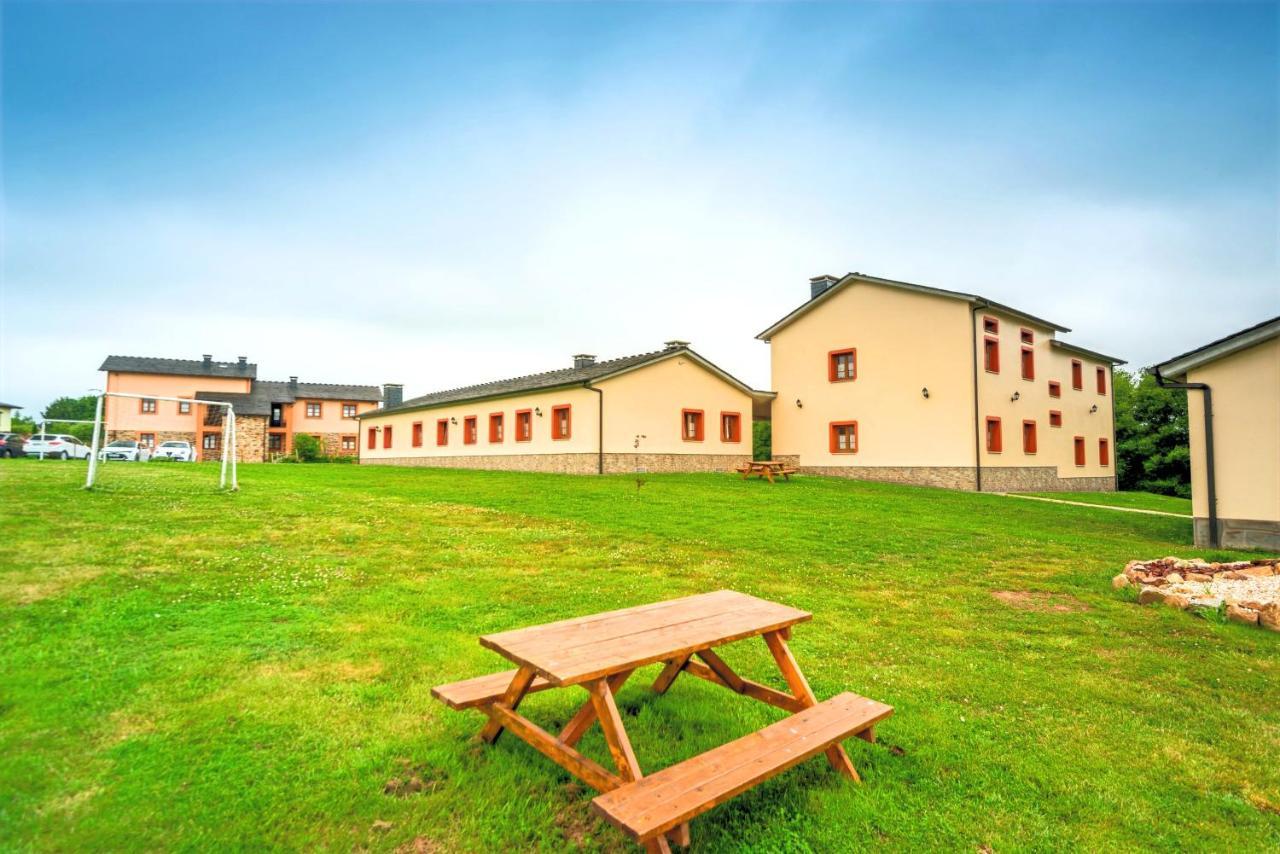 Apartamentos Navalin Tapia de Casariego Kültér fotó